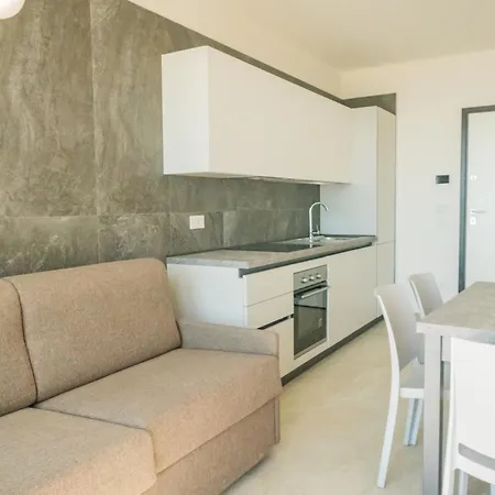 アパートホテル Playa Dorada リド・ディリ・スカッキ