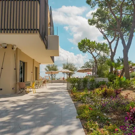 Playa Dorada Апарт-отель 3*