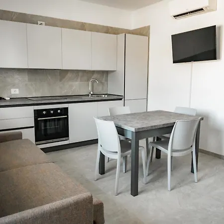 Апарт-отель Playa Dorada 3*