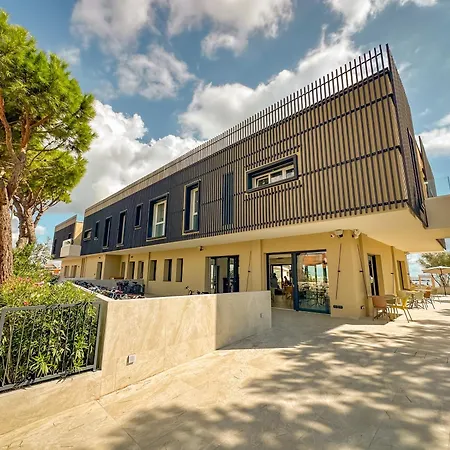 Апарт-отель Playa Dorada Лидо-ди-Скакки