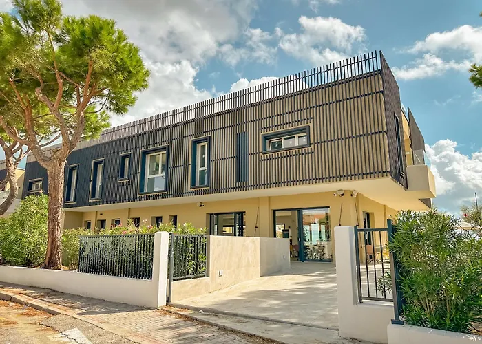 Playa Dorada شقة فندقية 3*