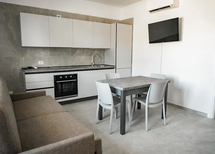 Aparthotel Playa Dorada 3*